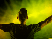 Ponte la camiseta del teatro