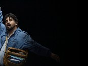 Roberto Farías, Pablo Larraín, Acceso